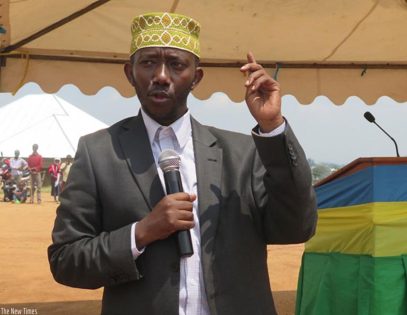 Mufti of Rwanda, Sheikh Ibrahim Kayitare speaks during the inauguration of the Islam sponsored development and welfare activities in Nyanza District early this month. (Emmanuel Ntirenganya)