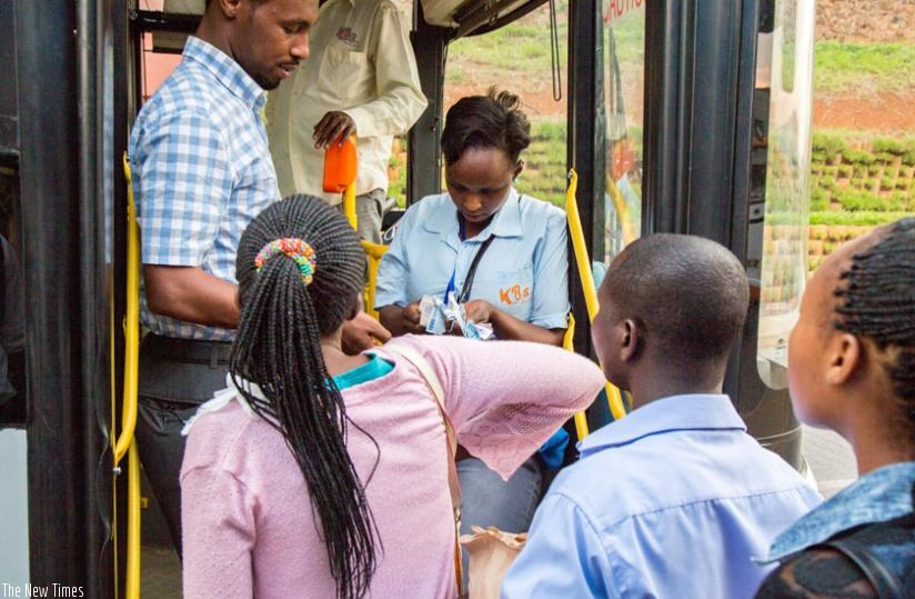 Smart cards will help address the time passengers spend on the queue during cash collection. (Doreen Umutesi)