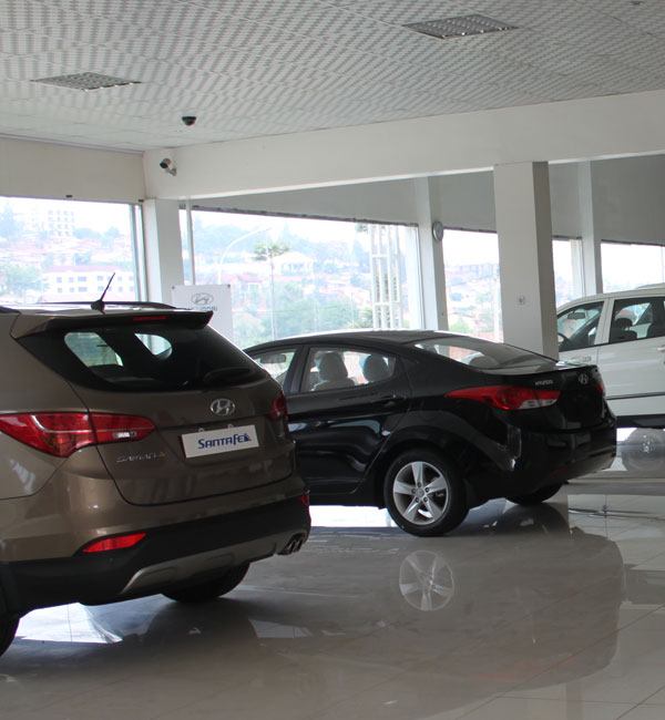 Most people in Rwanda and in the EAC bloc generally cannot afford new cars like these, opting for used ones. (File)