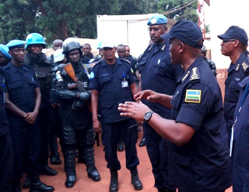 DIGP Marizamunda briefing RNP peacekeepers in CAR. (Courtesy)