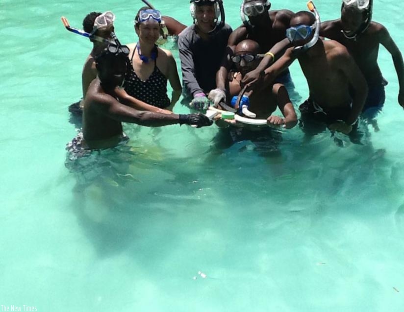 Rwanda Underwater hockey club players during a training session at Cercle Sportif de Kigalli in Rugunga. (Courtesy)