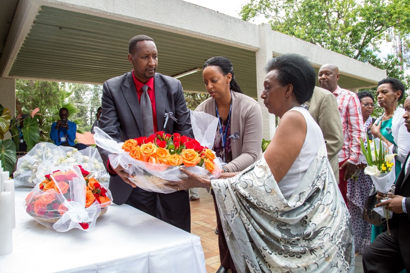 Relatives of UN staff that were killed in the 1994 Genocide against Tutsi lay wreath to pay tribute. (Doreen Umutesi)