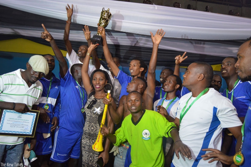 Rayon Sports players and fans celebrate after winning last yearu2019s menu2019s edition.