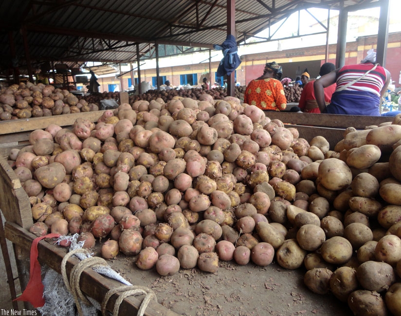 Irish potatoes in Musanze market. (Jean d'Amour  Mbonyinshuti)