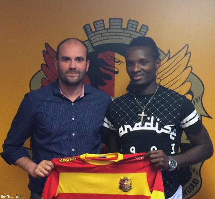 Nirisarike poses for a photo with club director general Josselin Croisu00e9 after signing the two-year deal. (Net photo)