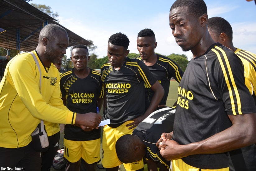 Mukura VS head coach Godfroid Okoko gives instructions to his playing during a past league match. Mukura won the corresponding  fixture in February 2-0. (File)