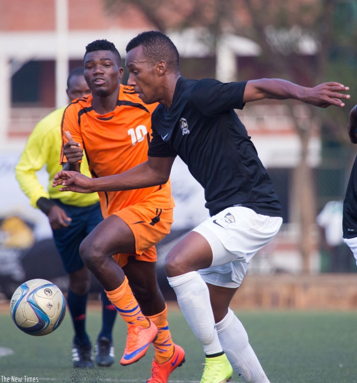 Patrick Sibomana (R), seen here in action against Bugesera in round of 16, scored the winner against Kiyovu in the quarter-finals. rn(T. Kisambira)