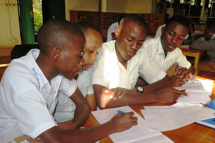 Students using past papers during a group discussion. (Lydia Atieno)
