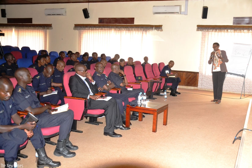TI Rwanda chairperson, Marie-Immaculee Ingabire, speaking to police officers during the retreat. / Courtesy