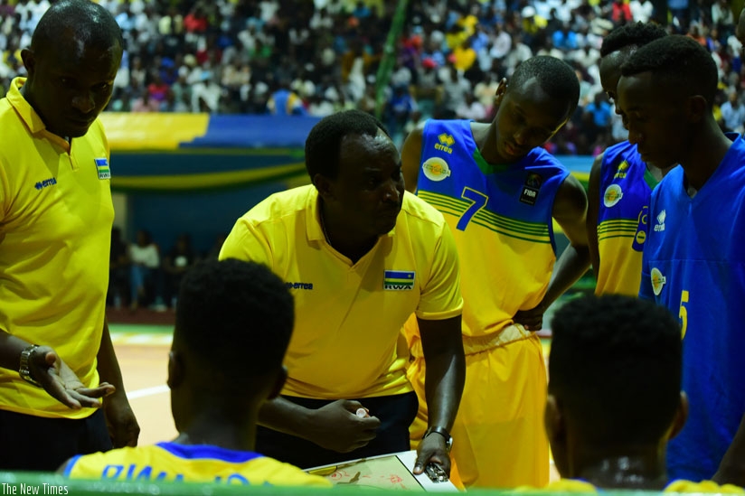 Mutokabali (C) has commended the U18 team for achieving their set target of reaching the quarter-finals. (F. Niyigena)