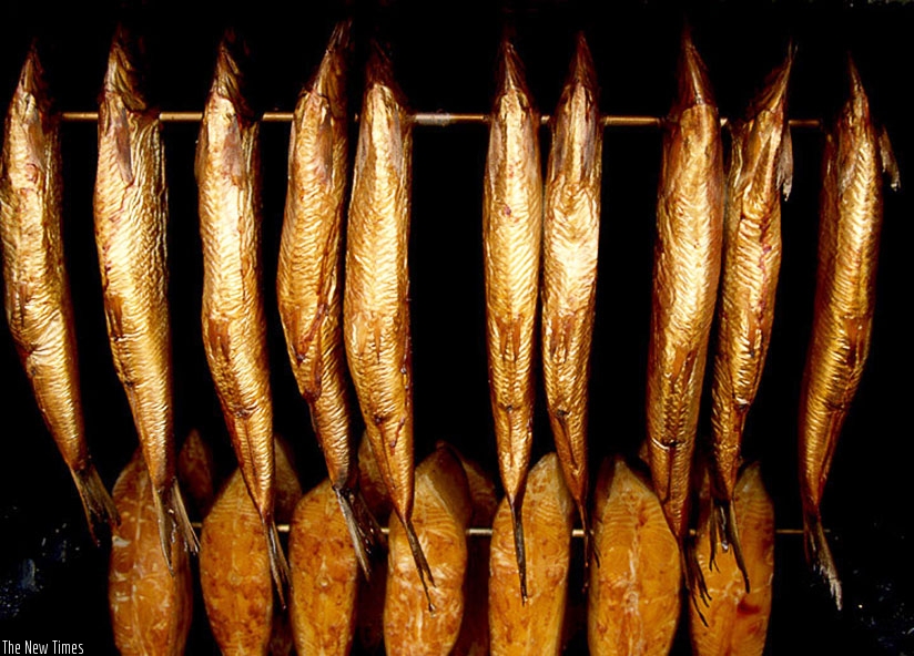 Smoking fish is a healthy, traditional form of preserving fish for future use. / Internet photo.