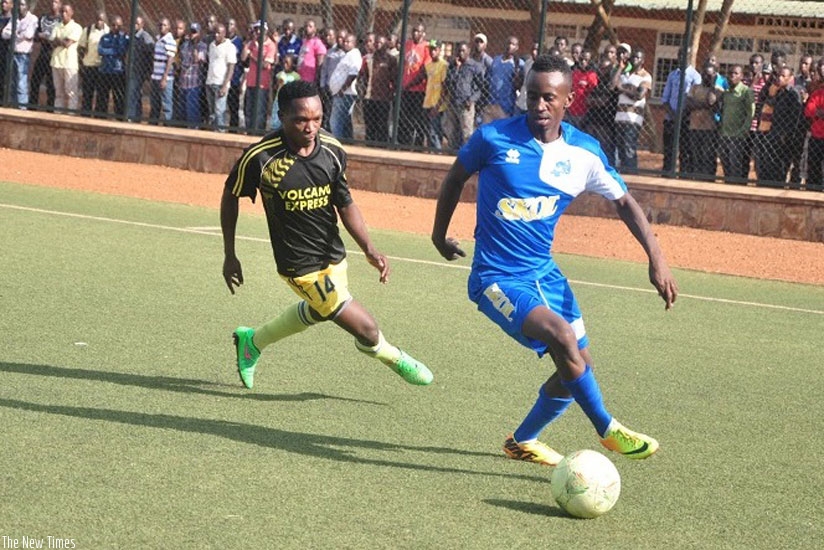 Midfielder Kevin Ishimwe (right) has joined Pepiniere on a two-year deal from Rayon Sports. (File)
