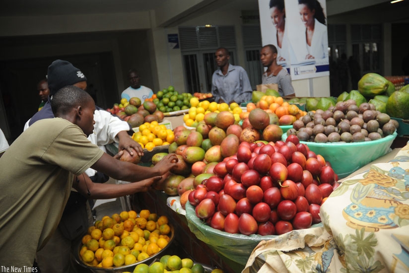 Traders at Nyarugenge market. / File.