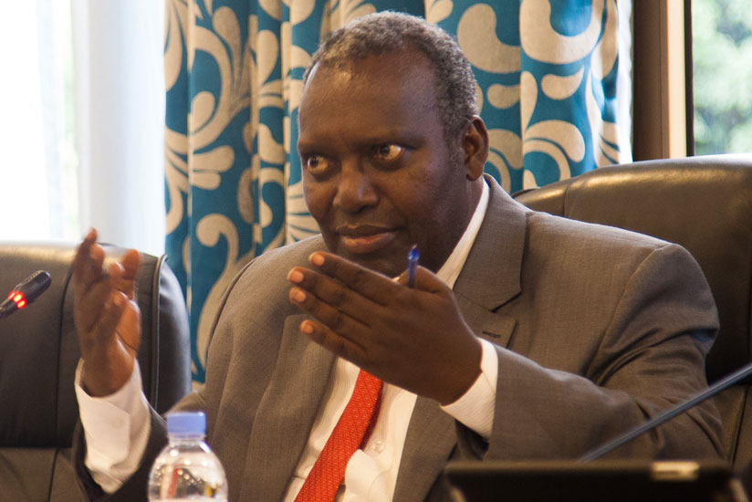 PAC chairperson Nkusi (R) poses a question to MoH officials on Monday at Parliament. / Faustin Niyigena. / Nadege Imbabazi