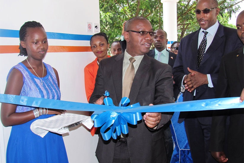 Dr Patrick Ndimubanzi, the State Minister in charge of Primary Health Care, inaugurating the facility. / Courtesy