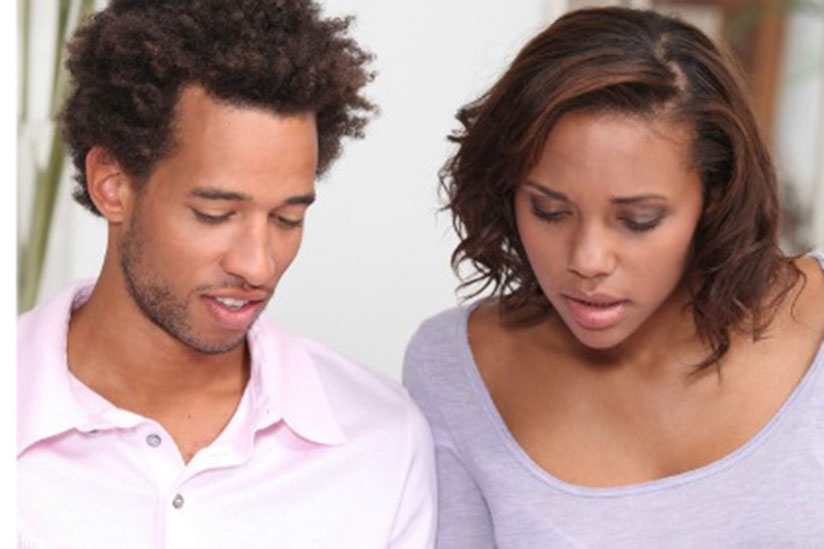 A couple doing budget allocations for their household. Budgeting requires time. (Net photo.)