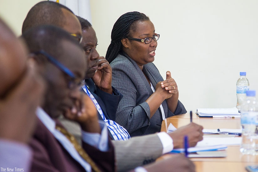 Mukeshimana (R) addresses the senators during the meeting yesterday. Faustin Niyigena.