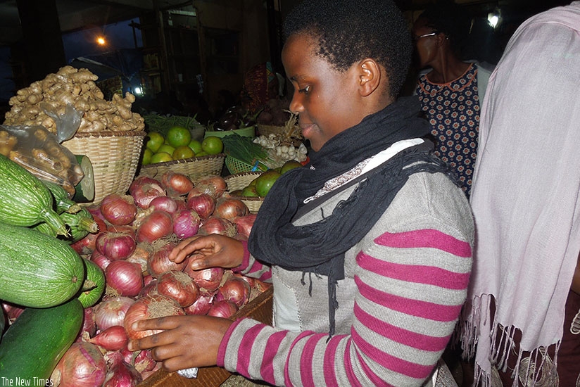 The price of onions is stable at about Rwf700 a kilo. / Appolonia Uwanziga.  