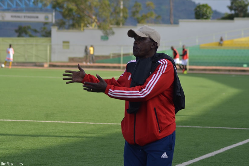 Kayiranga giving instructions on the touch line during his side's league encounter with APR last year. (Sam Ngendahimana)