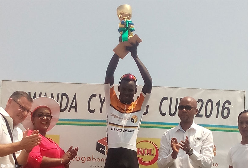 Jean Claude Uwizeye celebrates after being crowned the 2016 Rwanda Cyclign Cup champions in the U-23 category. G. Asiimwe. 