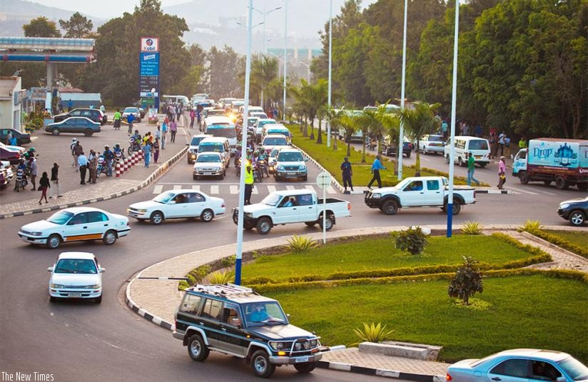 Traffic jam at Gisementi in Gasabo district. File.