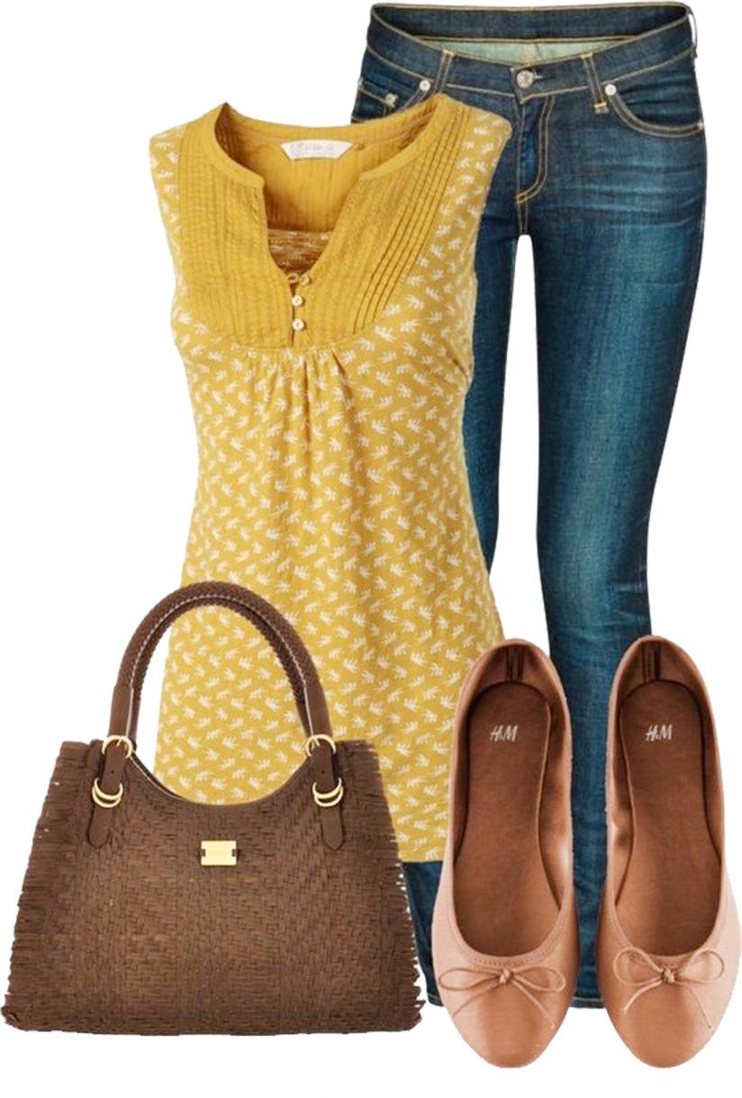 Choose an outfit that is comortable for travel. (Net photo)