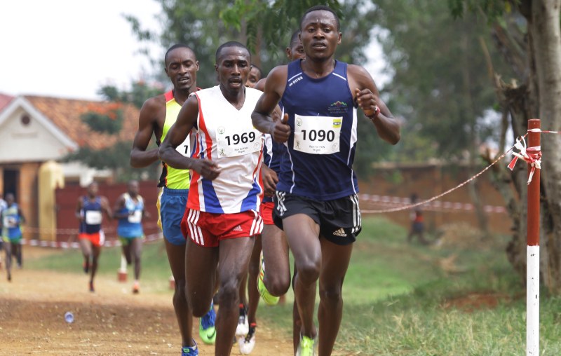 Athletes compete during National Cross Country championship held at Kicukiro yesterday (Sam Ngendahimana)