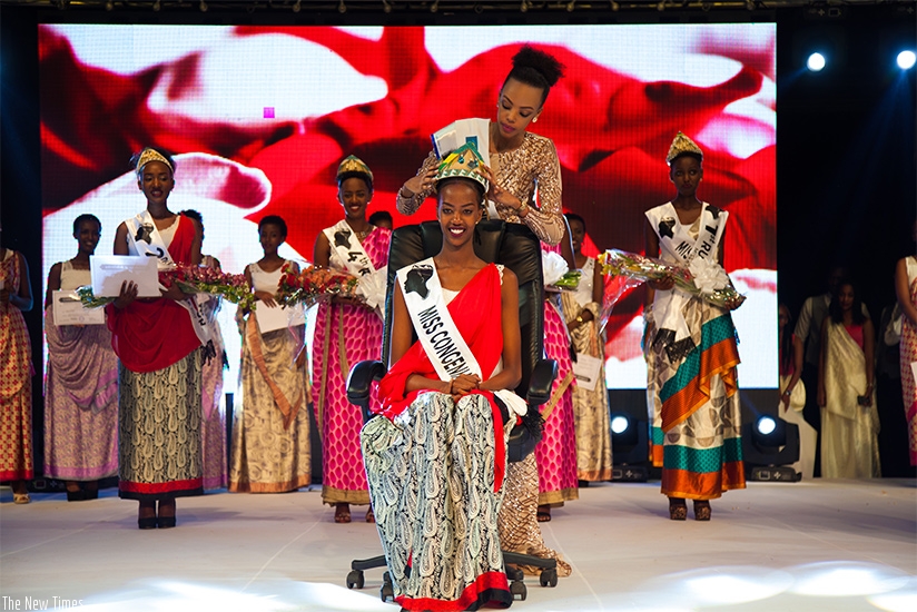 Miss Rwanda 2017 Elsa Iradukunda receives the crown from Miss Rwanda 2016, Jolly Mutesi. (All photos by Nadege Imbabazi.)