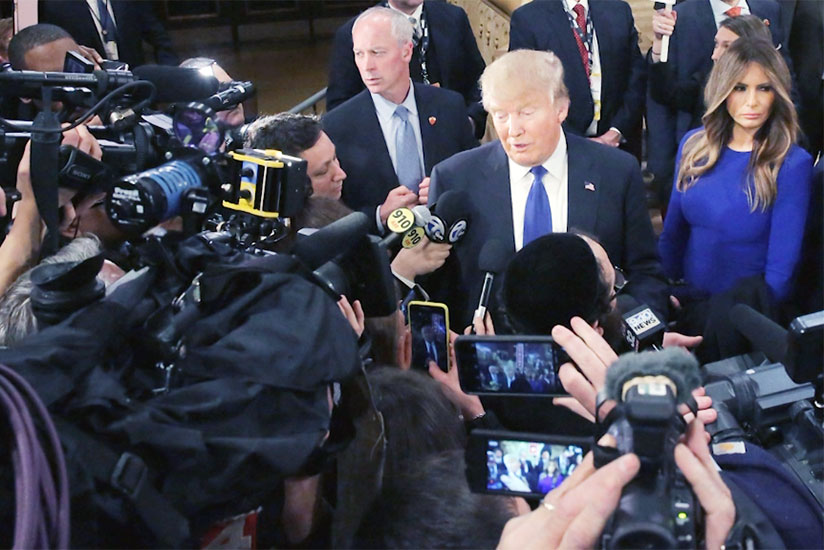 US President Donald Trump (C) has blasted a section of the American media as 'fake news'. / Internet photo