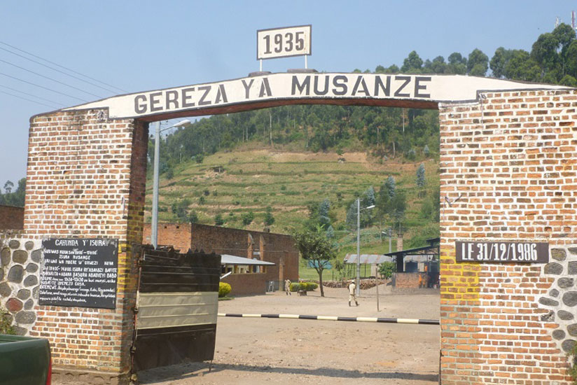 Musanze Prison: Inmates here discuss ways to  fight genocide ideology. Regis Umurengezi.