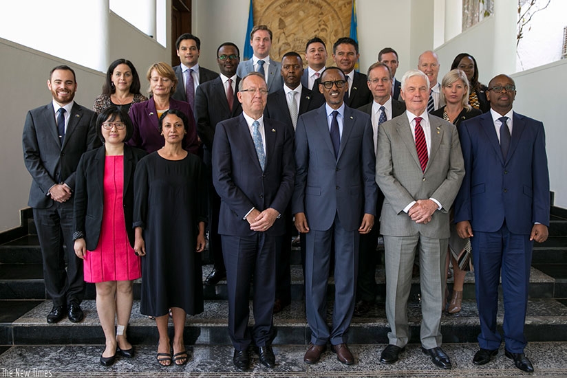 President Kagame in a group photo with the Australian delegation that paid him a courtesy call at Village Urugwiro in Kigali yesterday. (Photos by Village Urugwiro)