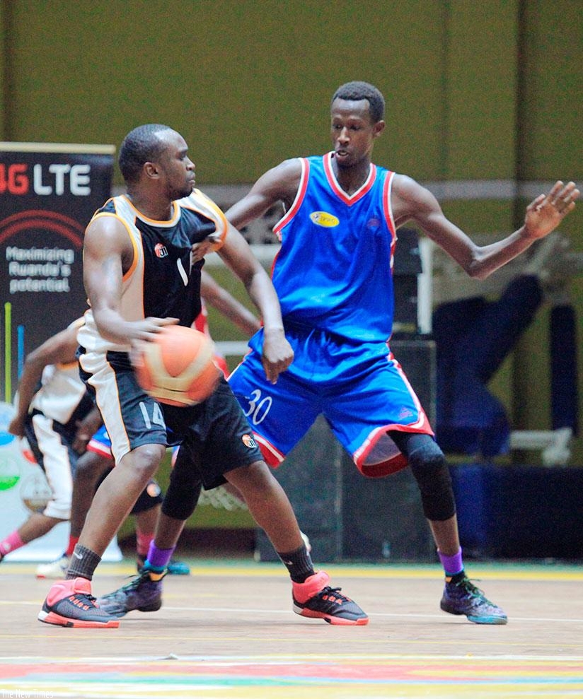 APR shooting guard Pascal Karekezi, left, and his teammates, will need to be on top of their game to get a good result against league leaders REG on Friday evening. (S. Ngendahimana)