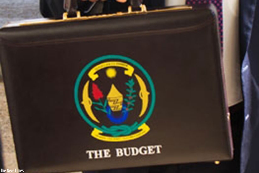 A Cabinet meeting chaired by Prime Minister Anastase Murekezi on Tuesday approved the draft law determining state finances for 2017/18 financial year. (File)