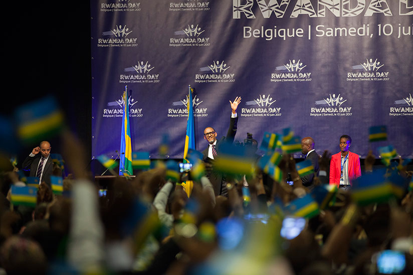 President Kagame waves to the thousands that turned up to listen to and interact with him in Ghent, Belgium on Saturday.(All photos by Village Urugwiro)
