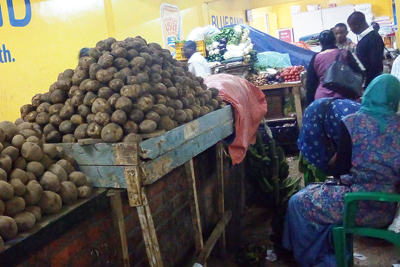The price of Irish potatoes dropped to Rwf180 per kilo in Kayonza. / Appolonia Uwanziga