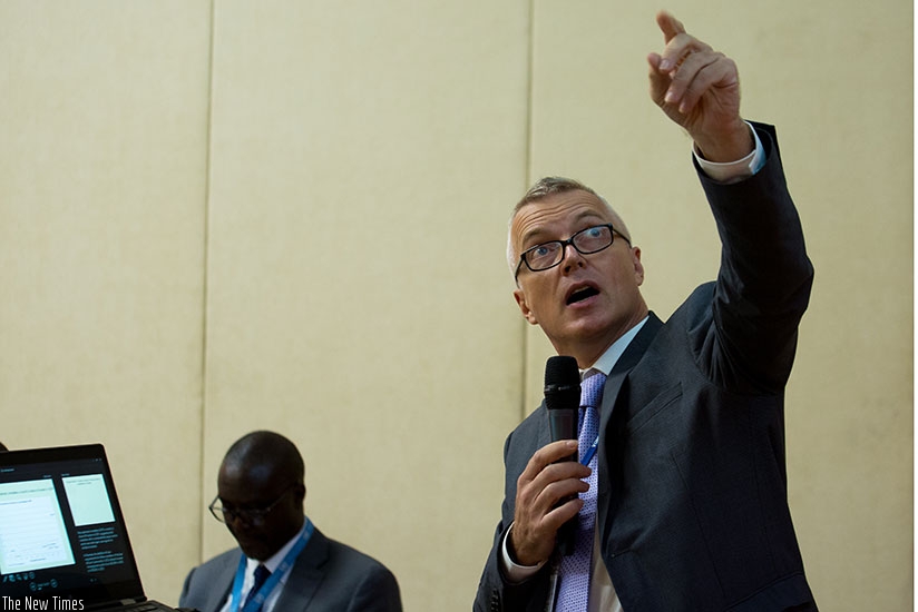 Mold makes a presentation during the meeting yesterday. Timothy Kisambira.