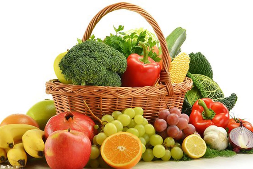 Vegetables and fruits contain fibre which helps prevent constipation. / Net photo.