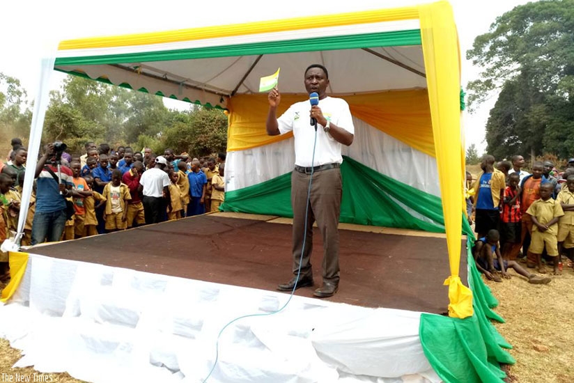 Habineza campaigns in Kirehe District. Jean d'Amour Mbonyinshuti.