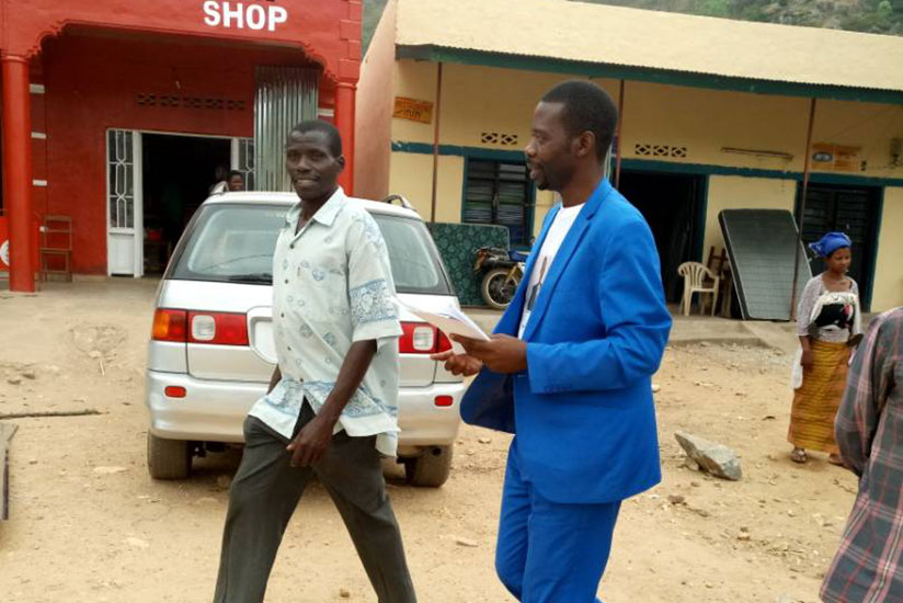 Independent presidential candidate Philippe Mpayimana on the campaign trail last week. / File