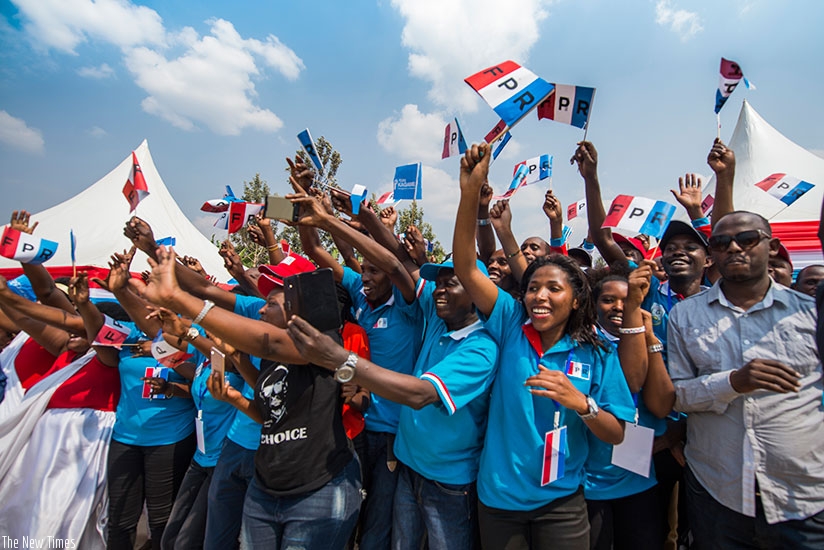 RPF-Inkotanyi supporters cheer Kagameu2019s arrival in Karongi. Courtesy.