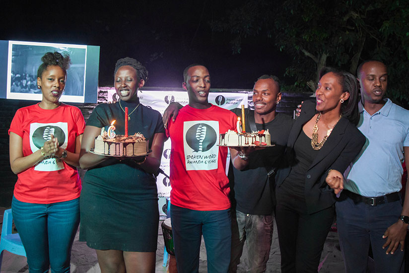 Spoken Word Rwanda team shared cake with the participants during the 6th year anniversary. / Nadege K. Imbabazi