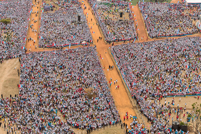 Kagame's final rally attracted over 500,000 people, making it the largest gathering of Rwandans in modern history. / Courtesy