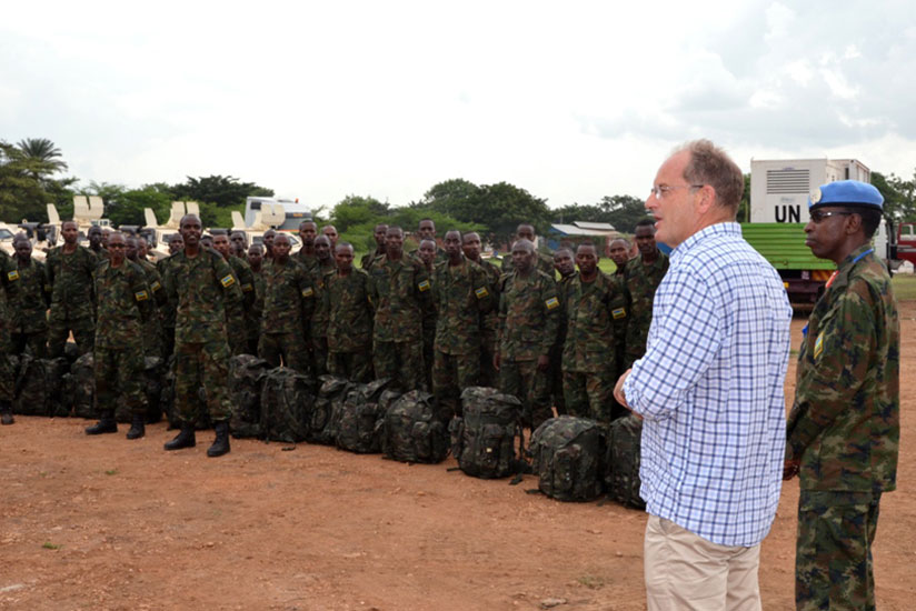 The UN head of mission in South Sudan, David Shearer, speaks to the Rwandan contingent in South Sudan on Saturday. / Courtesy