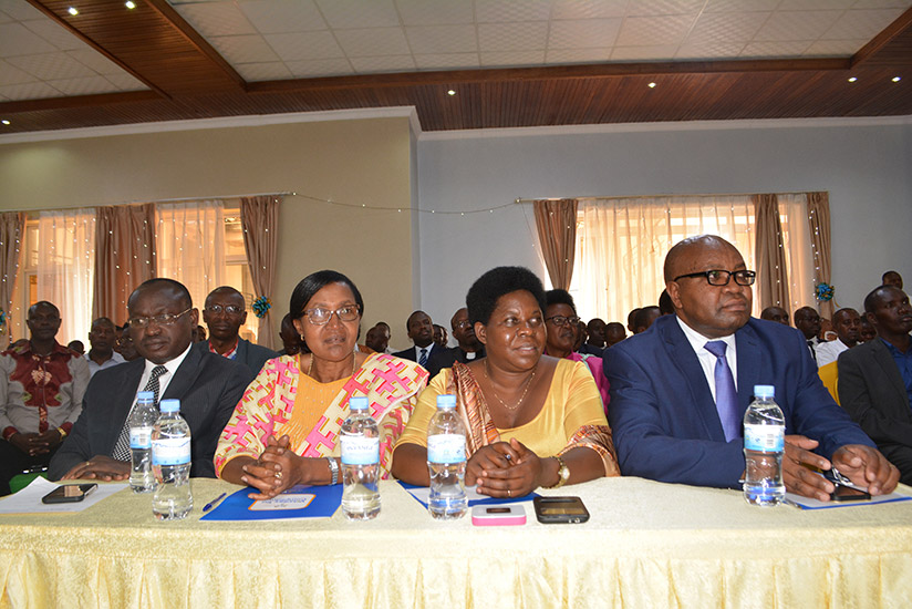 A team of senators witnessed taxpayers' day in Rubavu. (Photos by Frederic Byumvuhore)