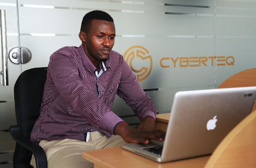 An employee at CyberTeq. / Sam Ngendahimana