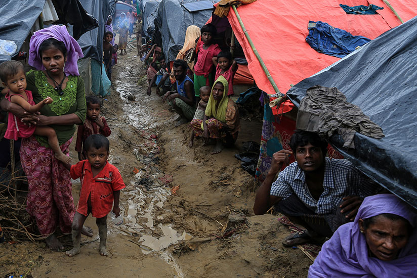 More than half a million Rohingya have fled Myanmar to neighbouring Bangladesh. / Internet photo