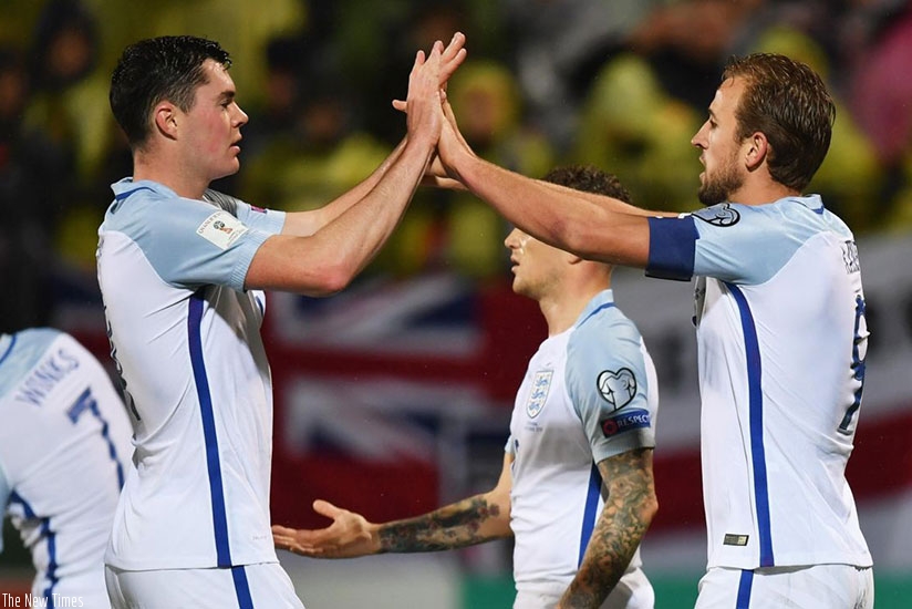 Harry Kane's (right) hot streak continues as England win in Lithuania. (Net photo)