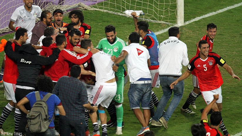 Mohammed Salah scores late penalty as Egypt qualify for World Cup with win over Congo. (Net photo)