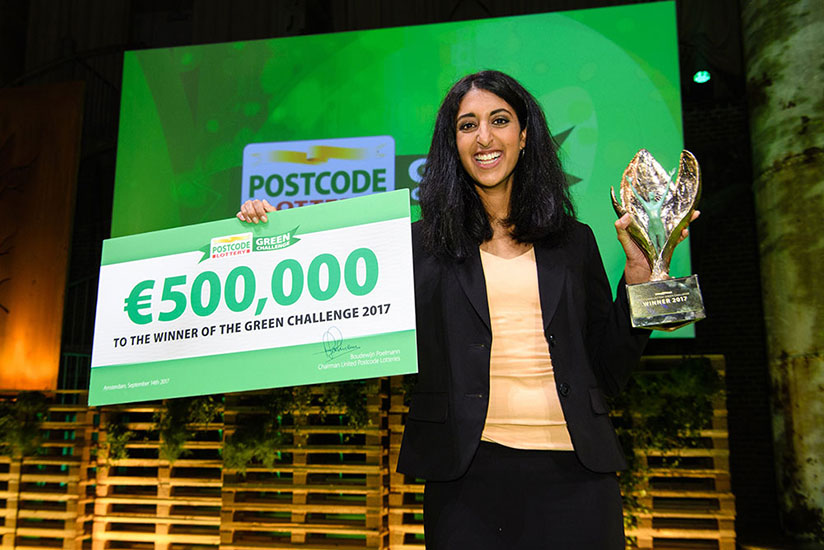 Datar after winning the Green Challenge 2017 for her healthy, eco-friendly and affordable floor. / Courtesy