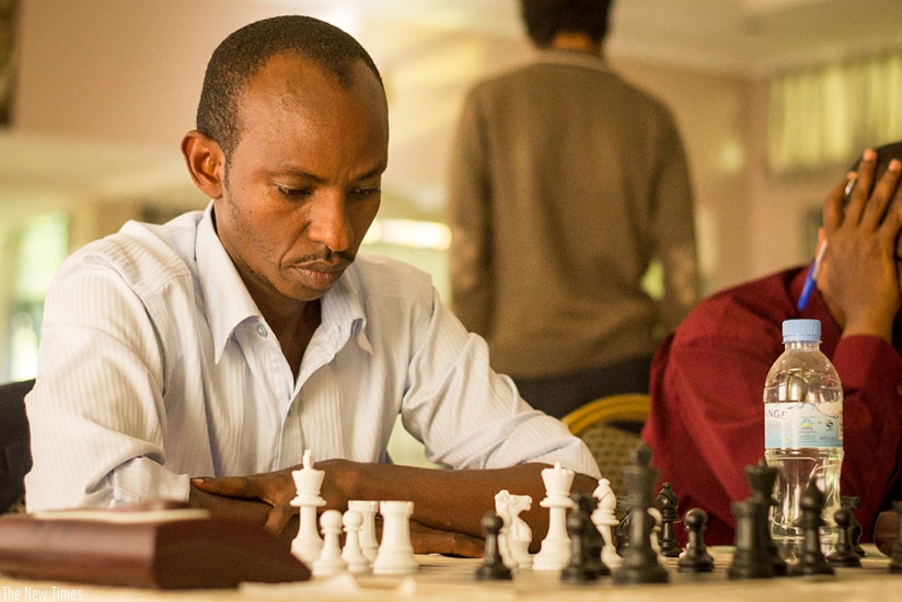 Ben Tom Zimurinda is not throwing in the towel yet and is determined to do all it takes to win his round five encounter against CM Godfrey Kabera. J. Karuhanga.